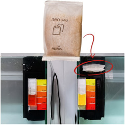 Наповнювач для зниження NO2, NO3 і PO4 в акваріумі Aquario Neo Bag Minus 8 пакетів