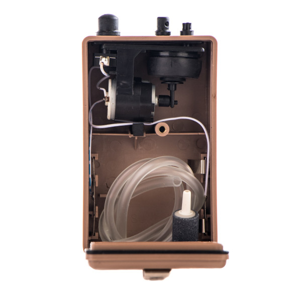 Компрессор на батарейках BOYU Portable Air Pump (D-200)